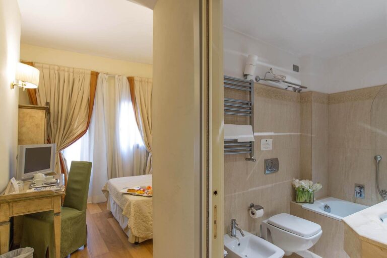 Petite salle de bain double - Atlantic Palace Florence